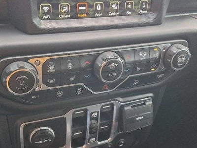 2019 Jeep Wrangler Unlimited Sahara Altitude 4x4