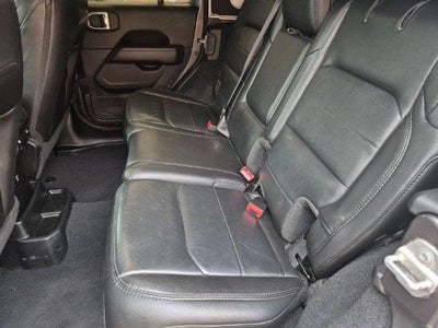 2019 Jeep Wrangler Unlimited Sahara Altitude 4x4