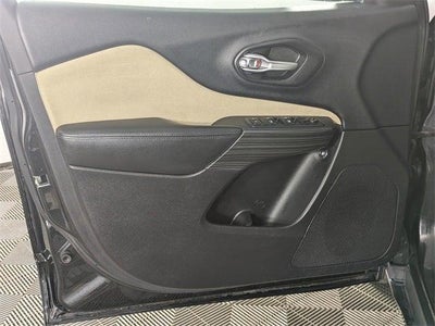 2016 Jeep Cherokee Sport