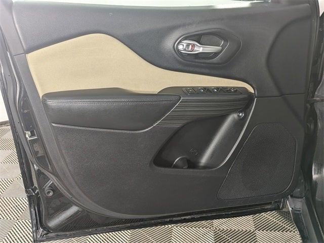 2016 Jeep Cherokee Sport