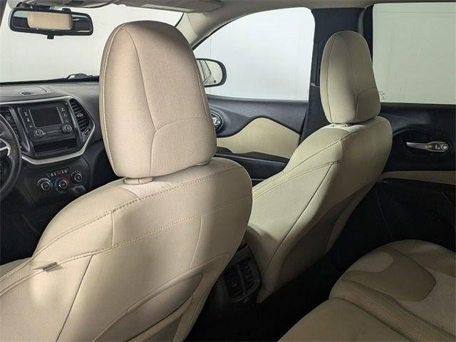 2016 Jeep Cherokee Sport