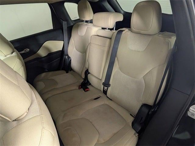 2016 Jeep Cherokee Sport