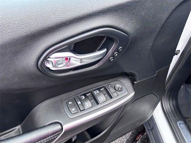 2020 Jeep Cherokee Limited FWD