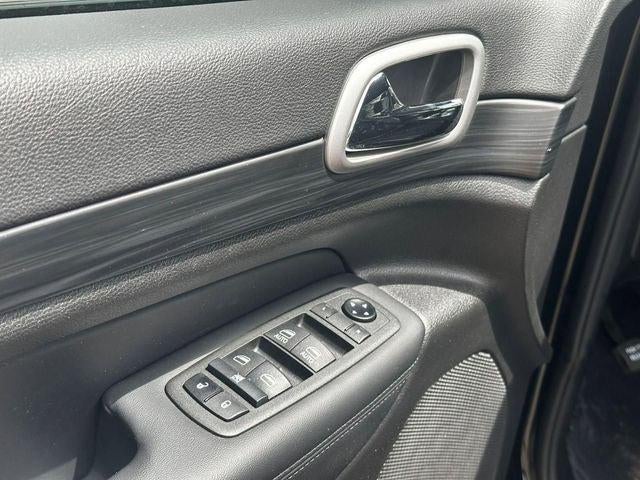 2021 Jeep Grand Cherokee Laredo X 4x4