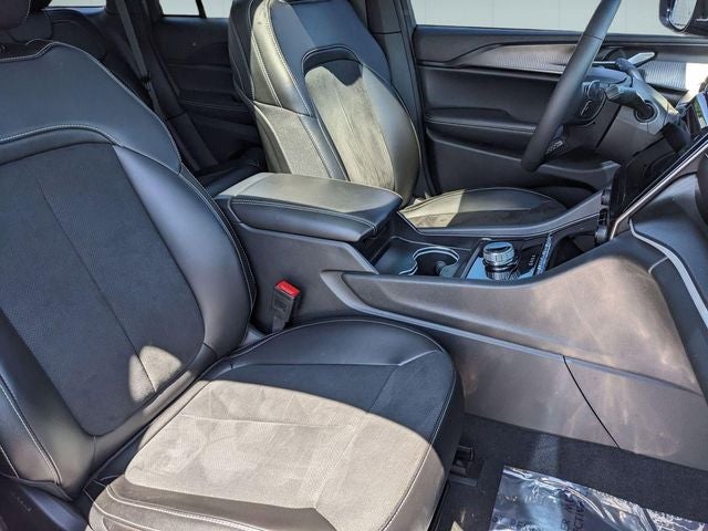 2024 Jeep Grand Cherokee Altitude X 4x4
