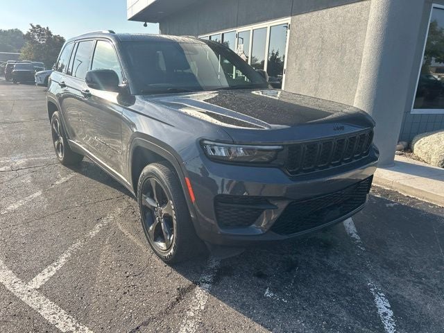 2023 Jeep Grand Cherokee Altitude X 4x4