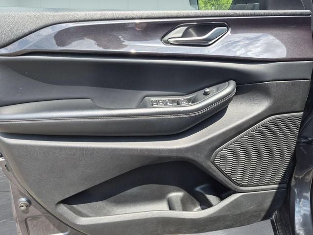 2023 Jeep Grand Cherokee Laredo 4x4