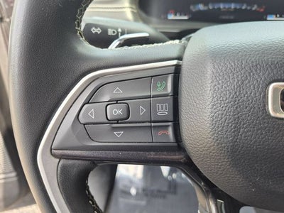 2023 Jeep Grand Cherokee Laredo 4x4