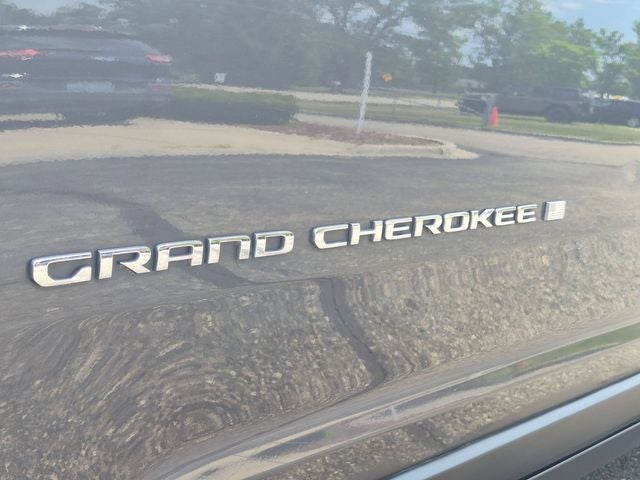 2023 Jeep Grand Cherokee Laredo 4x4