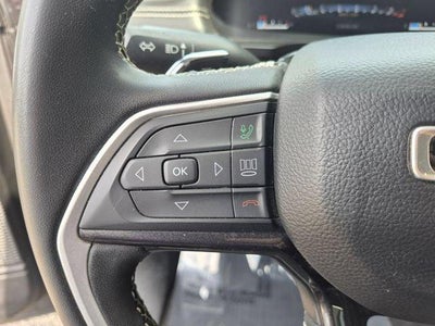 2023 Jeep Grand Cherokee Laredo 4x4