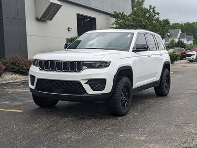 2025 Jeep Grand Cherokee Laredo X 4x4