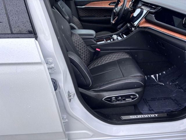 2022 Jeep Grand Cherokee Summit Reserve 4x4