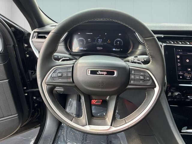 2023 Jeep Grand Cherokee L Altitude 4x4