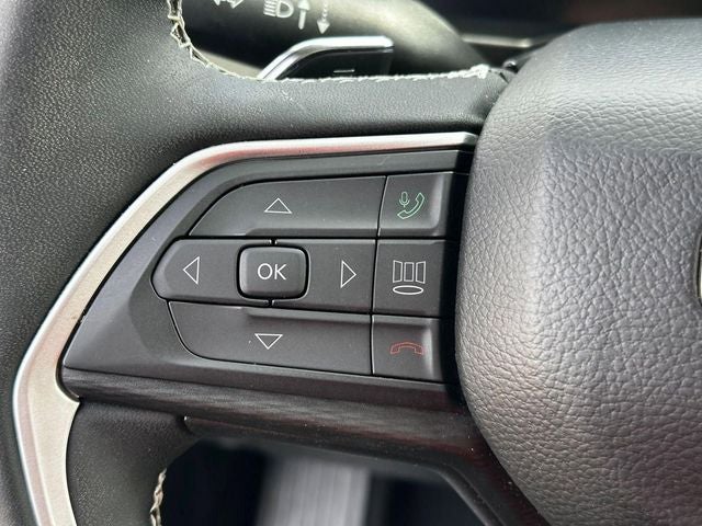 2023 Jeep Grand Cherokee L Laredo 4x4