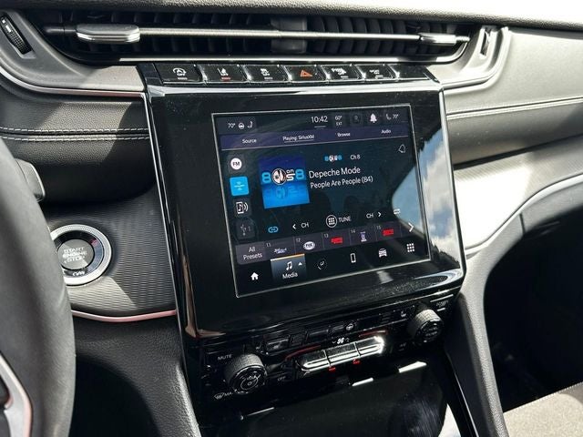 2023 Jeep Grand Cherokee L Laredo 4x4
