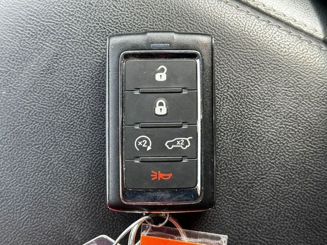 2023 Jeep Grand Cherokee L Laredo 4x4