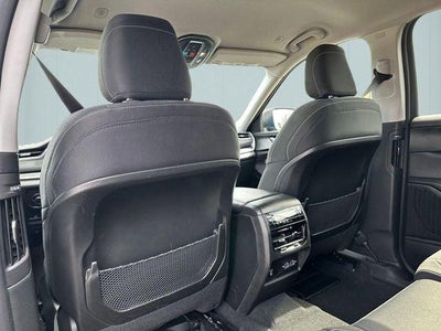 2023 Jeep Grand Cherokee L Laredo 4x4