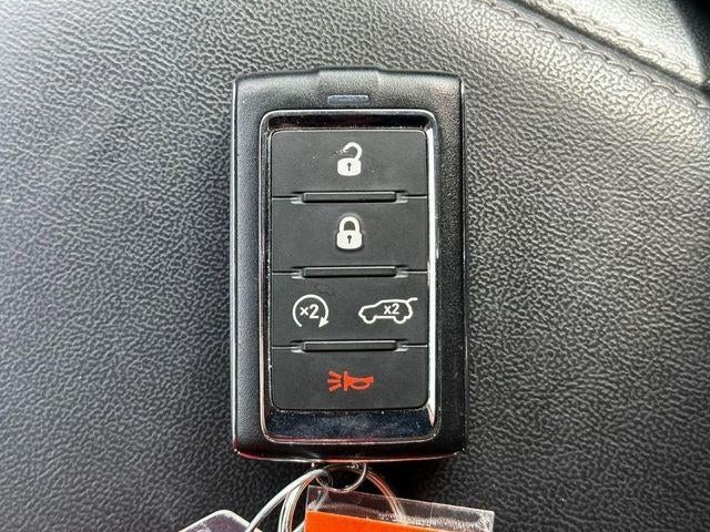 2023 Jeep Grand Cherokee L Laredo 4x4