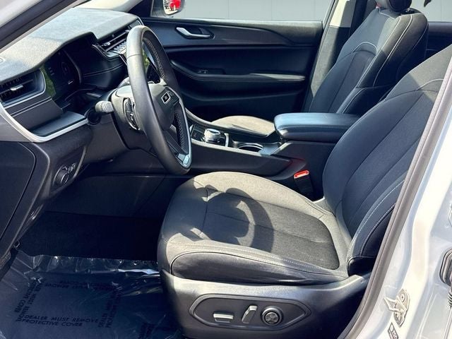2024 Jeep Grand Cherokee L Laredo X 4x4