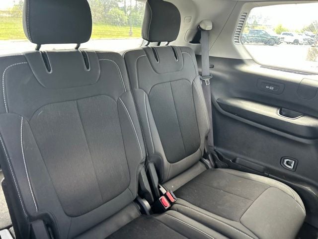 2023 Jeep Grand Cherokee L Laredo 4x4