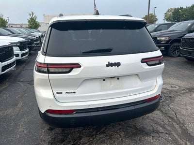 2023 Jeep Grand Cherokee L Altitude 4x4