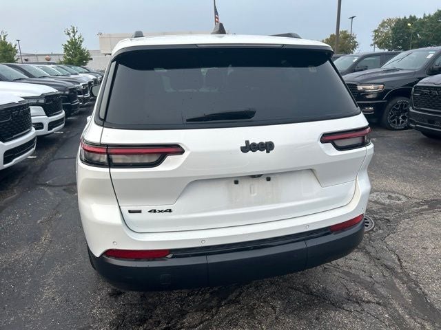 2023 Jeep Grand Cherokee L Altitude 4x4
