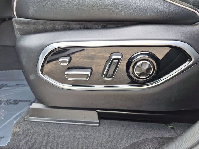 2023 Jeep Grand Cherokee L Summit 4x4