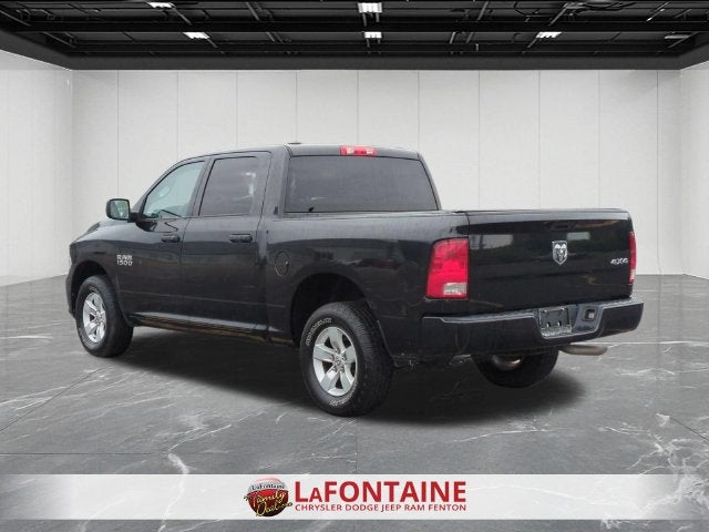 2017 RAM 1500 Express Crew Cab 4x4 5'7' Box