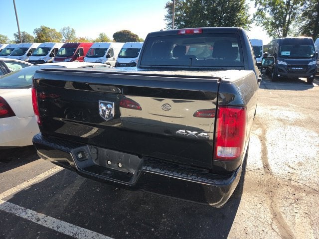 2017 RAM 1500 Express Crew Cab 4x4 5'7' Box
