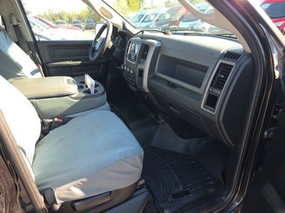 2017 RAM 1500 Express Crew Cab 4x4 5'7' Box