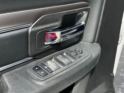 2024 RAM 1500 Classic Warlock Crew Cab 4x4 5'7' Box