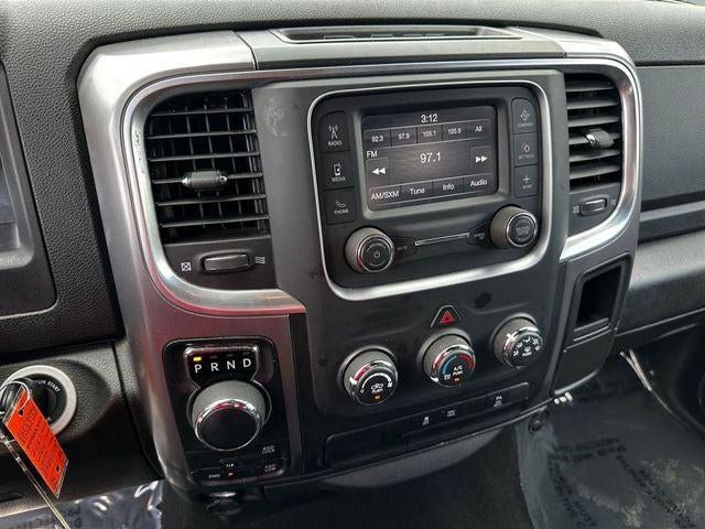 2024 RAM 1500 Classic Warlock Crew Cab 4x4 5'7' Box