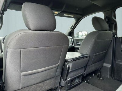 2024 RAM 1500 Classic Warlock Crew Cab 4x4 5'7' Box