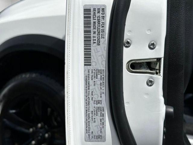 2024 RAM 1500 Classic Warlock Crew Cab 4x4 5'7' Box