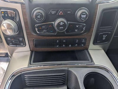 2017 RAM 1500 Laramie Crew Cab 4x4 5'7' Box