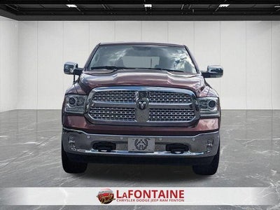 2017 RAM 1500 Laramie Crew Cab 4x4 5'7' Box