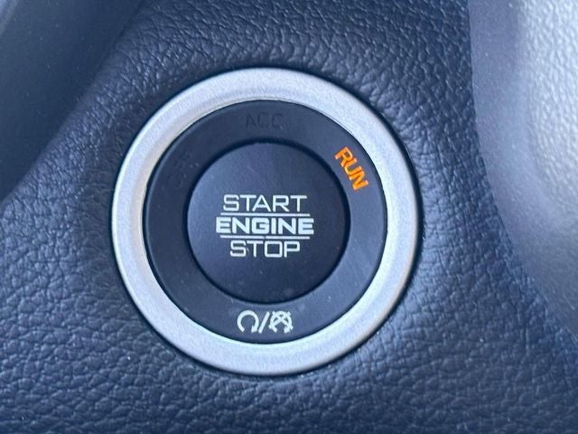 2021 RAM 1500 Big Horn Crew Cab 4x4 5'7' Box