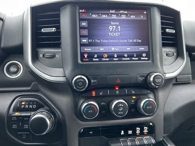 2019 RAM 1500 Big Horn/Lone Star Crew Cab 4x4 5'7' Box