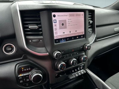 2022 RAM 1500 Big Horn Crew Cab 4x4 5'7' Box