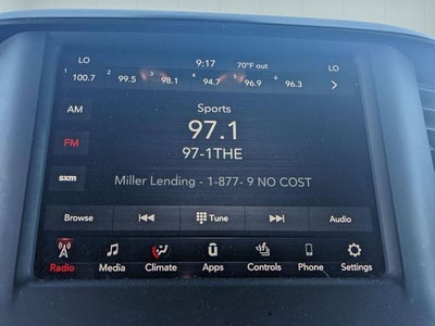 2020 RAM 1500 Big Horn Crew Cab 4x4 5'7' Box