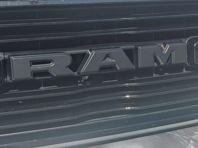 2020 RAM 1500 Big Horn Crew Cab 4x4 5'7' Box