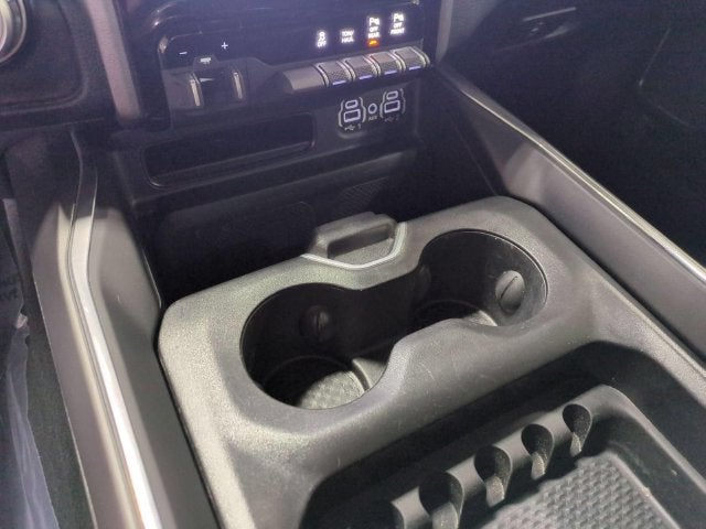 2023 RAM 1500 Laramie Crew Cab 4x4 5'7' Box