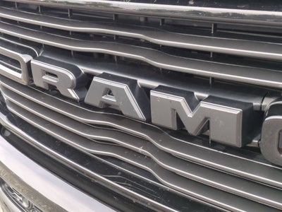2023 RAM 1500 Laramie Crew Cab 4x4 5'7' Box
