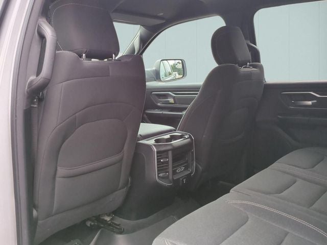 2020 RAM 1500 Big Horn Crew Cab 4x4 5'7' Box