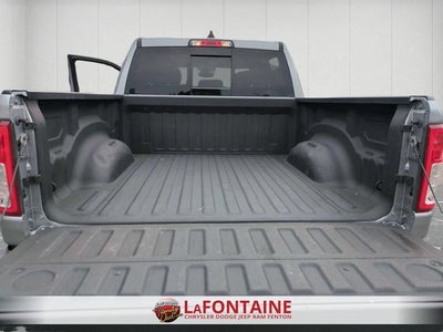 2020 RAM 1500 Big Horn Crew Cab 4x4 5'7' Box