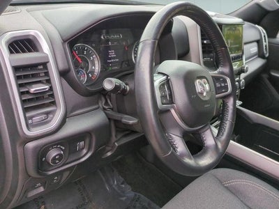 2020 RAM 1500 Big Horn Crew Cab 4x4 5'7' Box