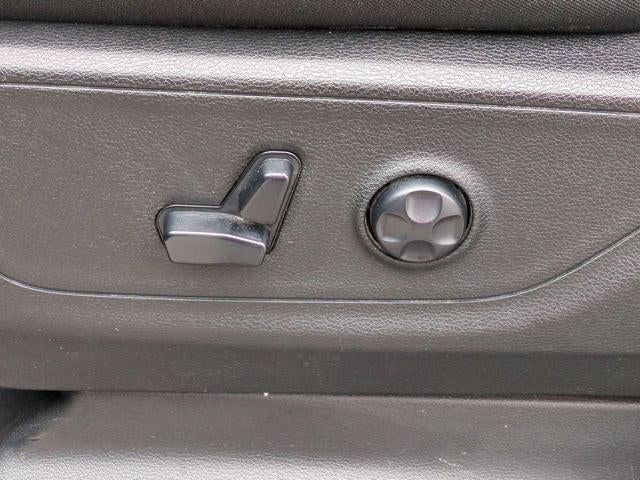 2020 RAM 1500 Big Horn Crew Cab 4x4 5'7' Box