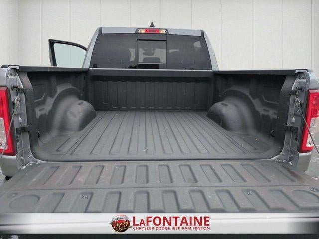 2020 RAM 1500 Big Horn Crew Cab 4x4 5'7' Box