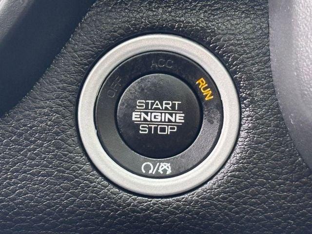 2019 RAM 1500 Big Horn/Lone Star Crew Cab 4x4 5'7' Box