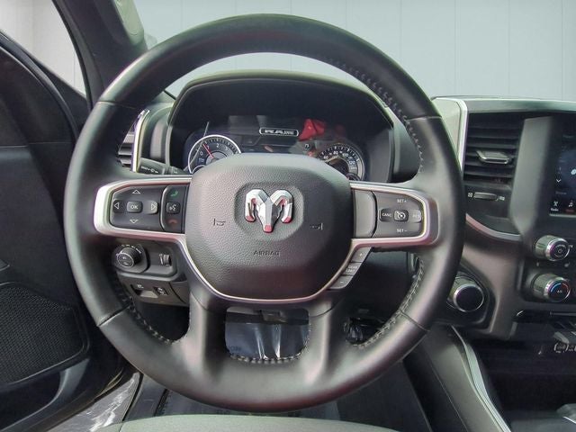 2021 RAM 1500 Big Horn Crew Cab 4x4 5'7' Box